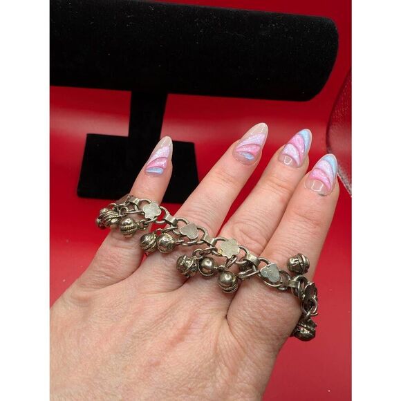 *Jingling bell charmed ankle bracelet - Picture 3 of 3